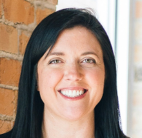 Retrato del equipo de servicio de Sophie Hartwell, jefa de atención al cliente